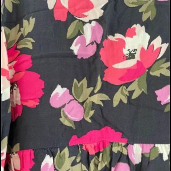 Old Navy Large - Picture 2 of 3